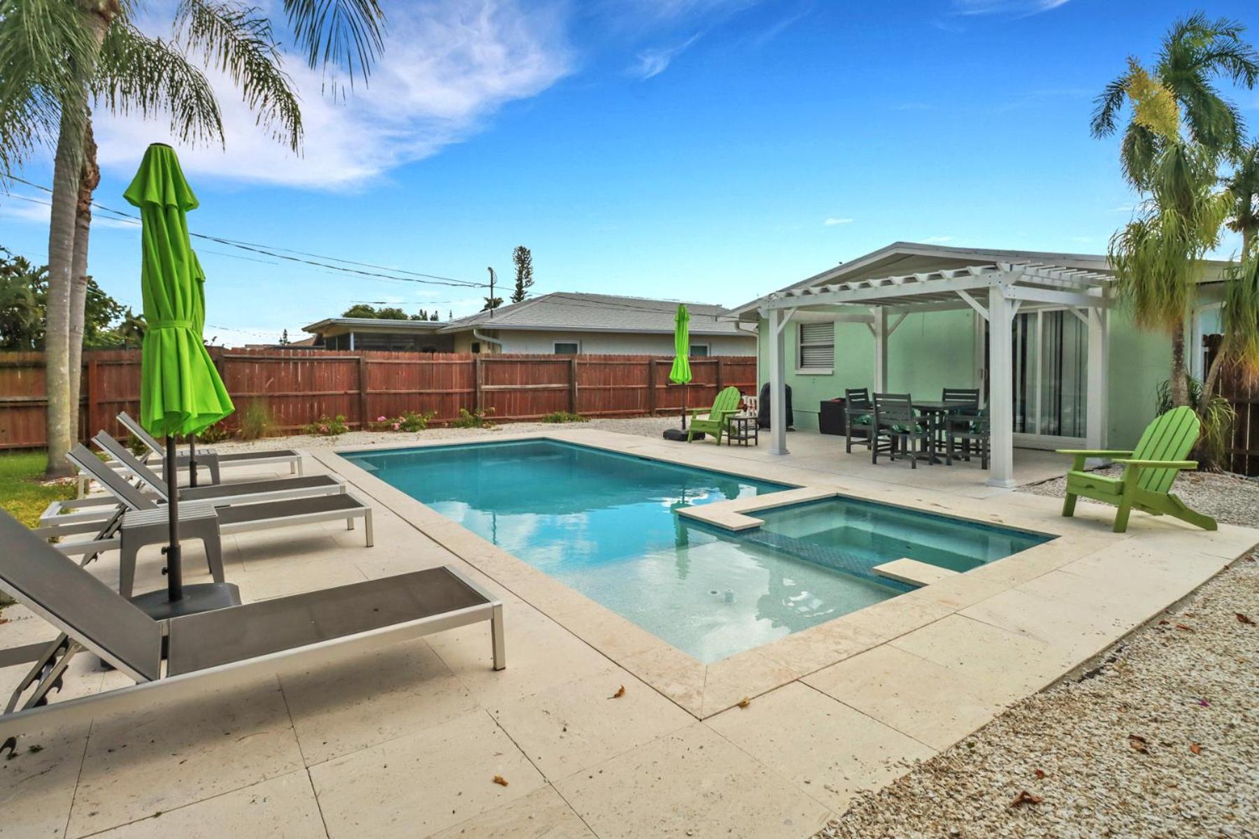 Little Beach House W/ Pool&Spa - 5 Minutes To Vanderbilt Beach North North Naples Exterior foto